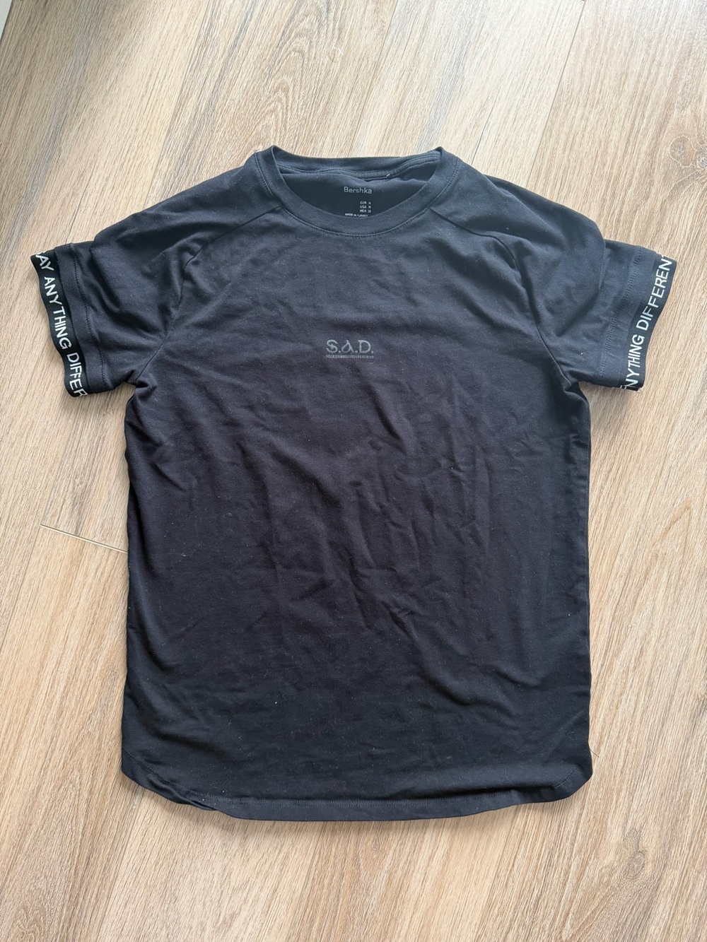 Black Bershka crewneck T-shirt